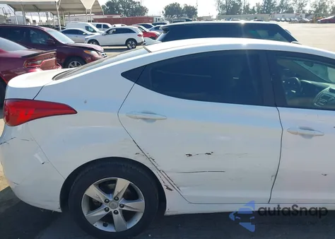 2013 Hyundai Elantra Gls из США, поврежденный, VIN 5NPDH4AE4DH331328